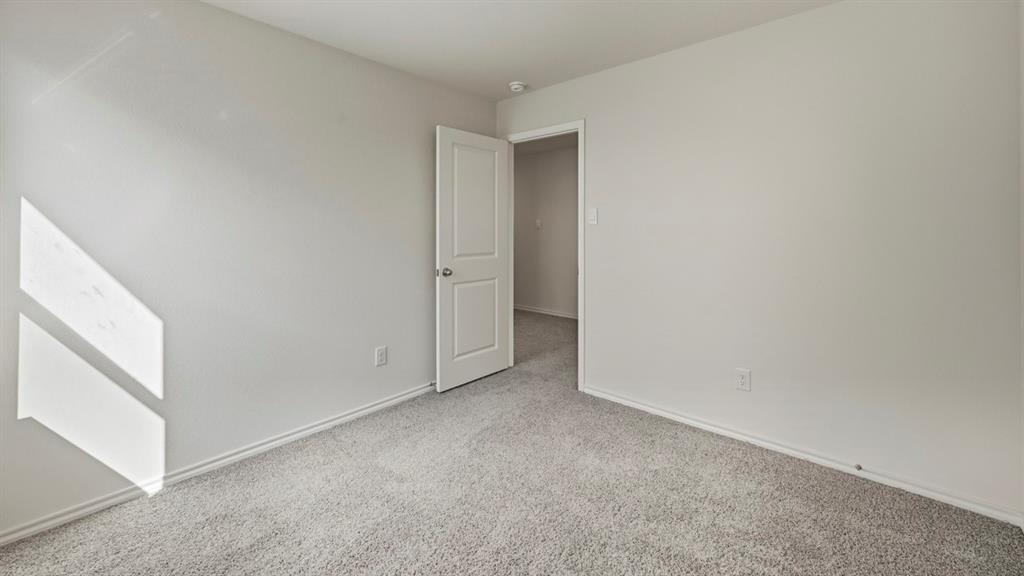 221 Tall Cedar Way - Photo 3