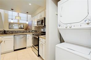 18240 Midway Road - Photo 19