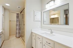 18240 Midway Road - Photo 22