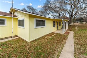 334 County Road 1296 - Photo 3
