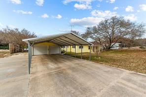 334 County Road 1296 - Photo 4