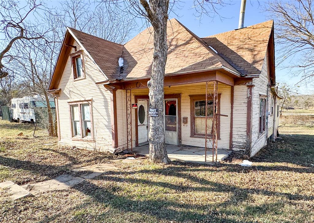 306 W 3rd Street - Photo 1