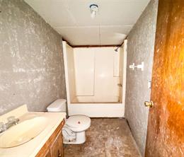 306 W 3rd Street - Photo 21