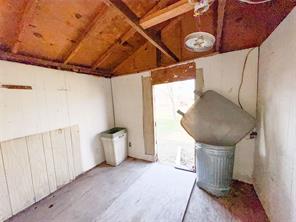 306 W 3rd Street - Photo 31