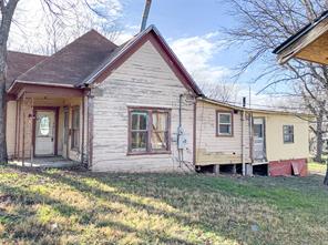 306 W 3rd Street - Photo 6