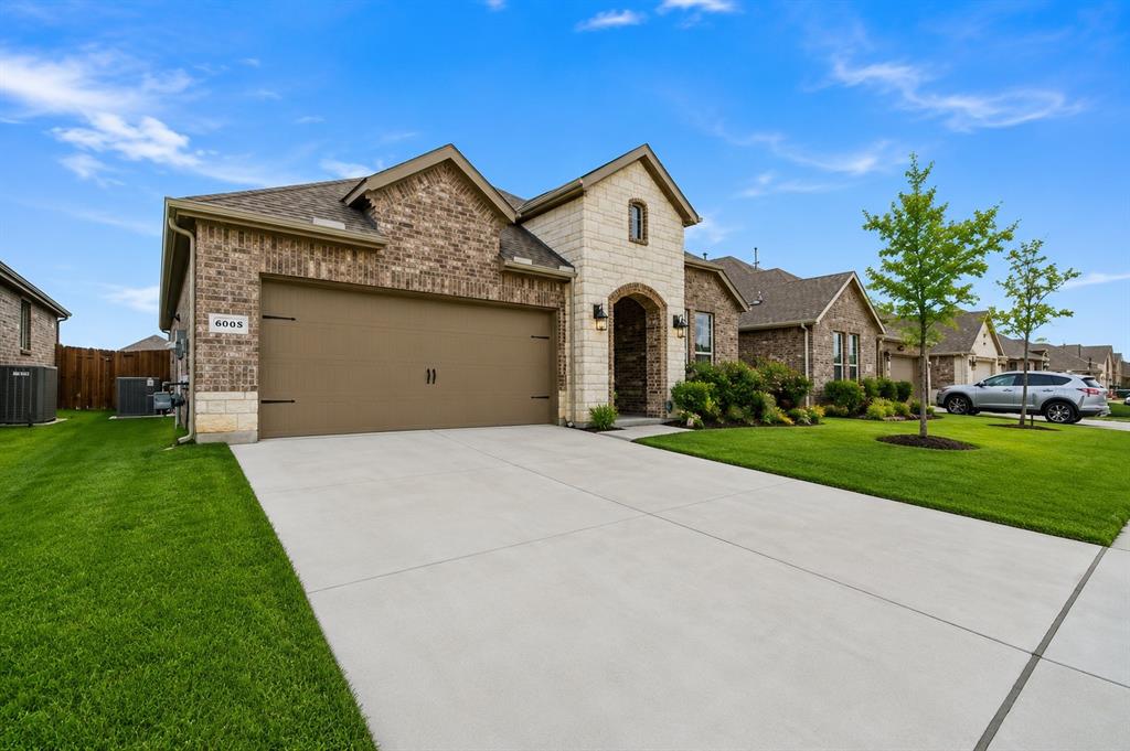 3018 Moccasin Lane - Photo 2