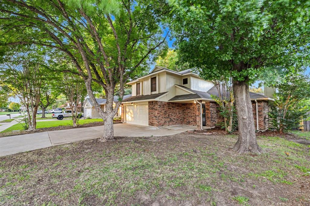 1046 Colony Street - Photo 2