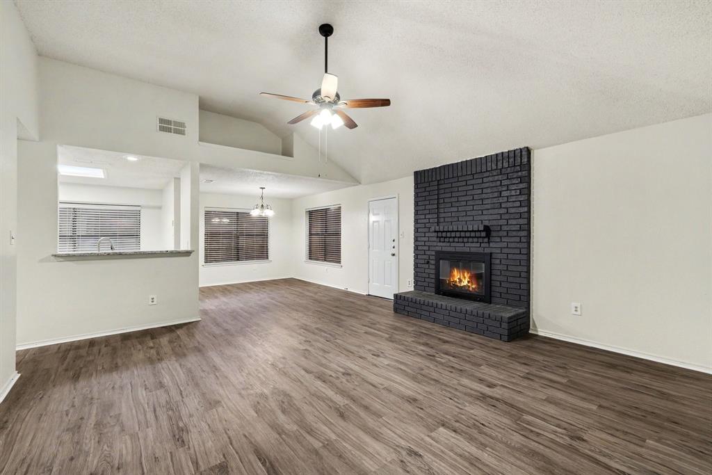 1046 Colony Street - Photo 3