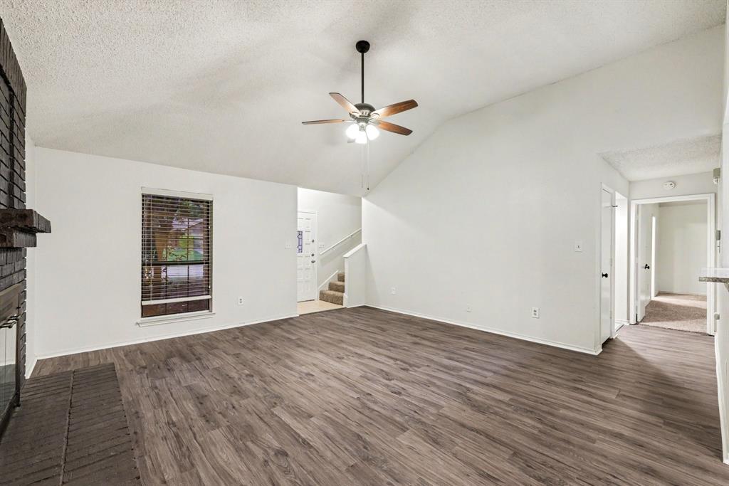 1046 Colony Street - Photo 4