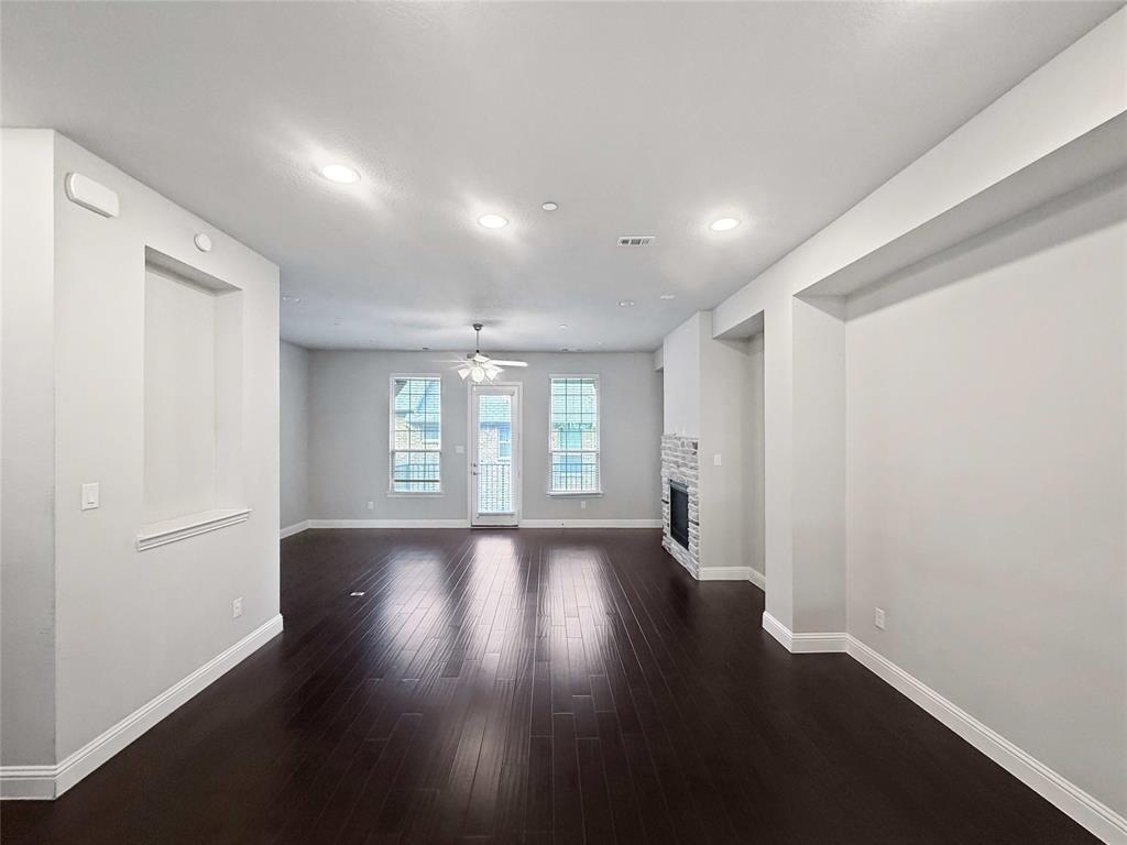573 W Royal Lane - Photo 7
