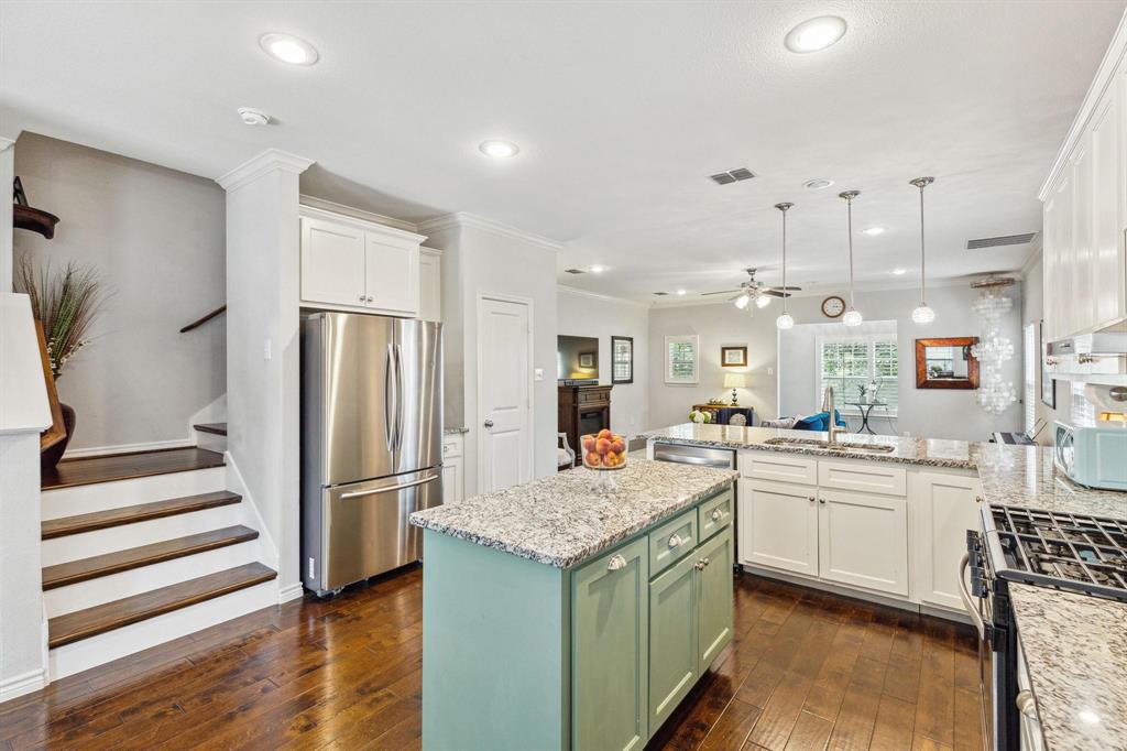 3705 Byers Avenue - Photo 1