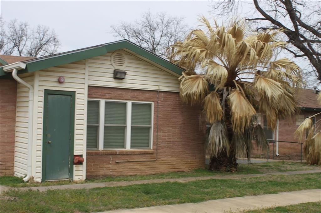 401 W Moss Street - Photo 26