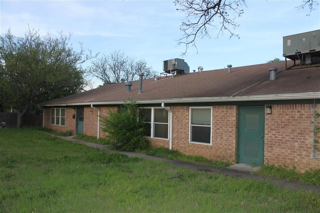 401 W Moss Street - Photo 34