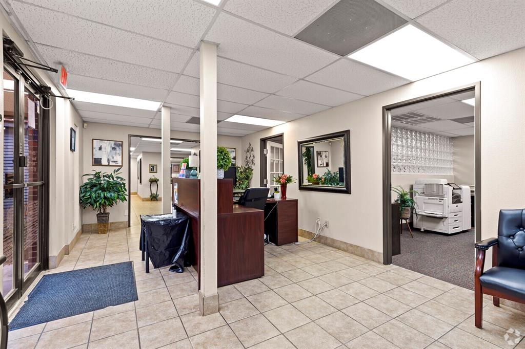 1701 N Hampton Road - Photo 8