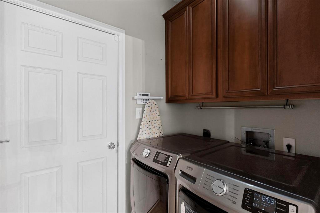 3420 Belladonna Drive - Photo 32