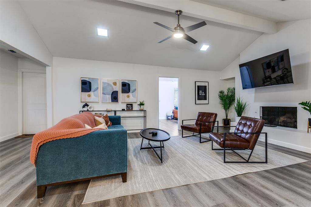 2901 Regal Road - Photo 3