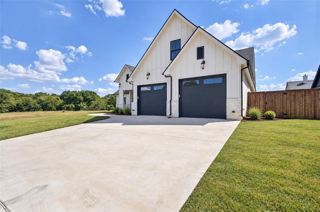 2033 Nichole Boulevard - Photo 3