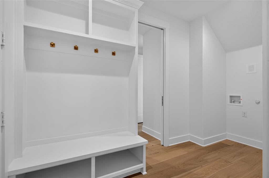 2029 Nichole Boulevard - Photo 34