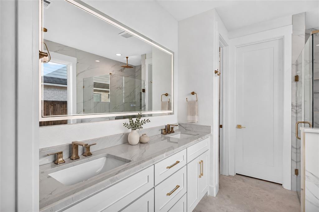 2029 Nichole Boulevard - Photo 35
