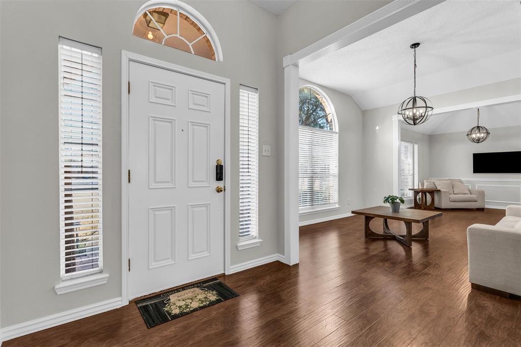 308 Glen Ridge Drive - Photo 1