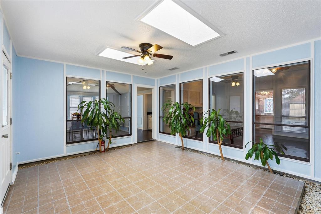 1117 E Spring Valley Road - Photo 18