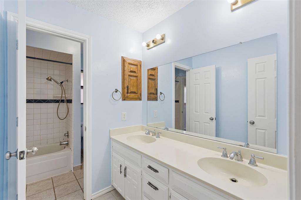 1117 E Spring Valley Road - Photo 9