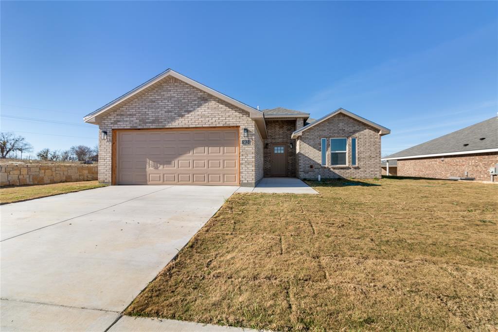 913 E 3RD Street - Photo 1