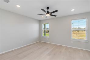 913 E 3RD Street - Photo 10