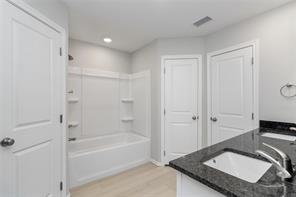 913 E 3RD Street - Photo 11