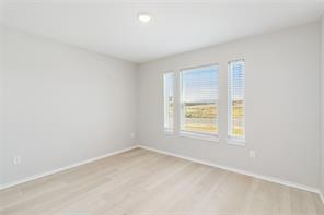 913 E 3RD Street - Photo 15