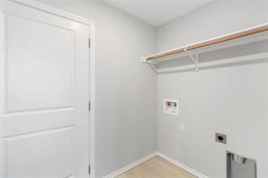 913 E 3RD Street - Photo 19