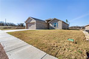 913 E 3RD Street - Photo 2