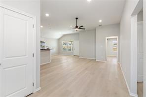 913 E 3RD Street - Photo 3