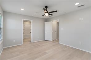 913 E 3RD Street - Photo 9