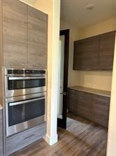 524 Elias Street - Photo 2