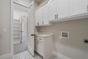 4683 Christie Avenue - Photo 20