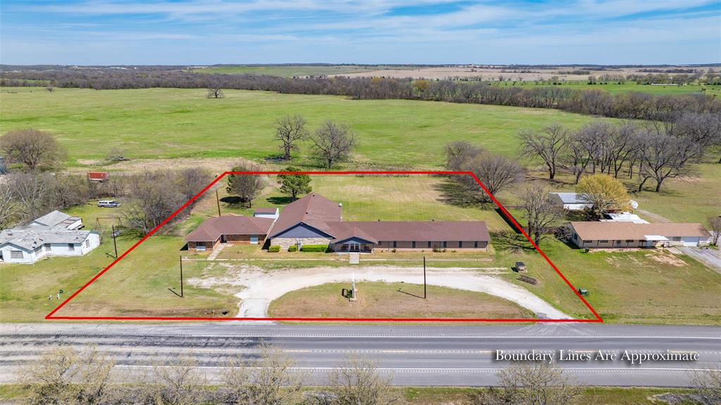 3404 N Grand Avenue - Photo 1