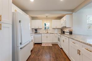 713 SE 16th Street - Photo 6