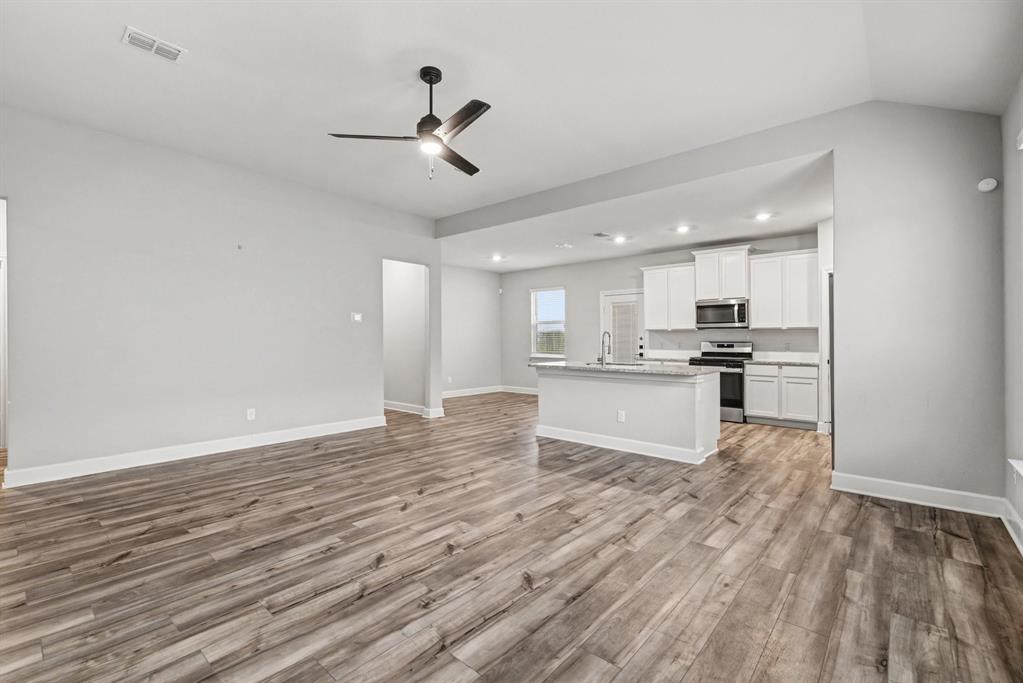 832 Jackel Drive - Photo 5