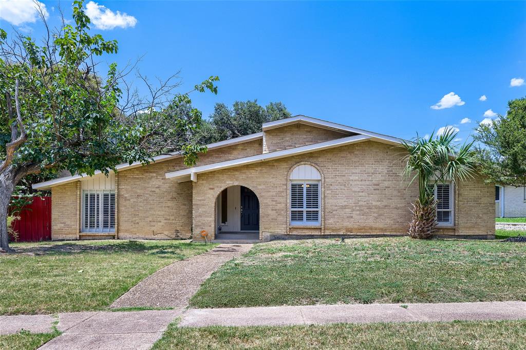 6639 Roundrock Road - Photo 1