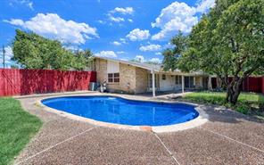 6639 Roundrock Road - Photo 2