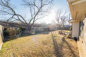 2403 Sha Lane - Photo 27