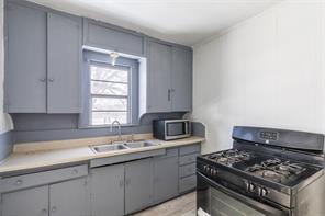 1902 Bristol Drive - Photo 9