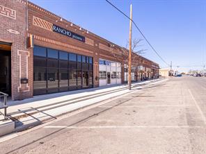 414 S Commerical Avenue - Photo 3