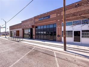 414 S Commerical Avenue - Photo 4