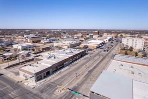 414 S Commerical Avenue - Photo 40
