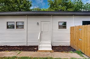 3112 Red River Street - Photo 2