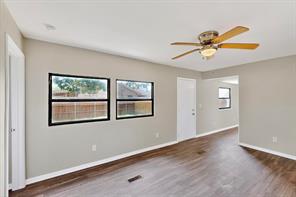 3112 Red River Street - Photo 4