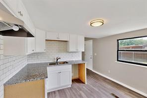 3112 Red River Street - Photo 6