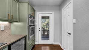1004 W Lake Drive - Photo 17